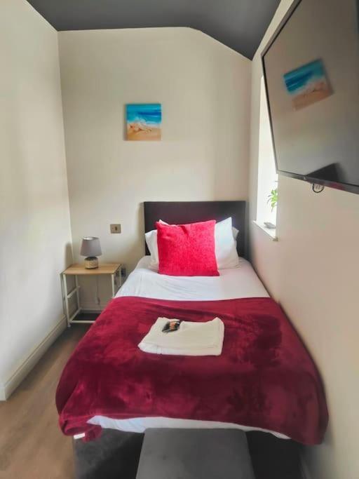 בלקפול Sloane Modern 2 Bedroom Seafront Apartment מראה חיצוני תמונה